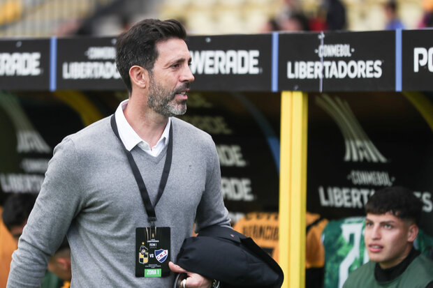 “En la Copa los errores se pagan caro”: Bava y su “desazón” tras el 1-1 en Chile