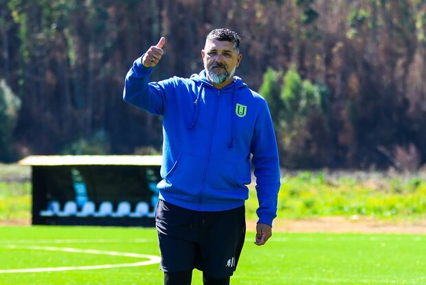 Gremio de entrenadores de Chile reveló que Leo Ramos no está habilitado para dirigir