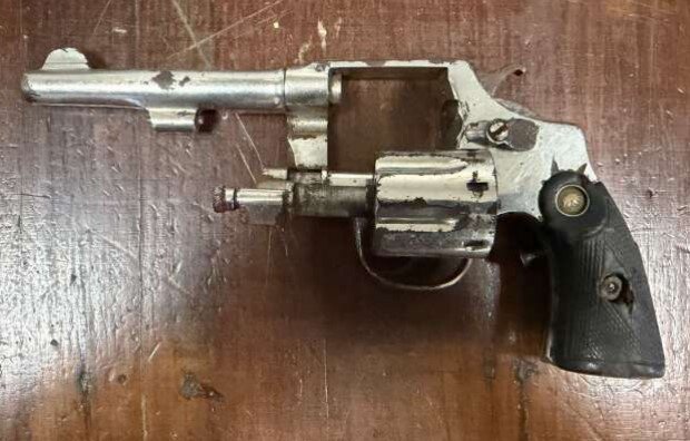 Policía detuvo a un hombre “en actitud sospechosa” e incautó arma requerida desde 1992