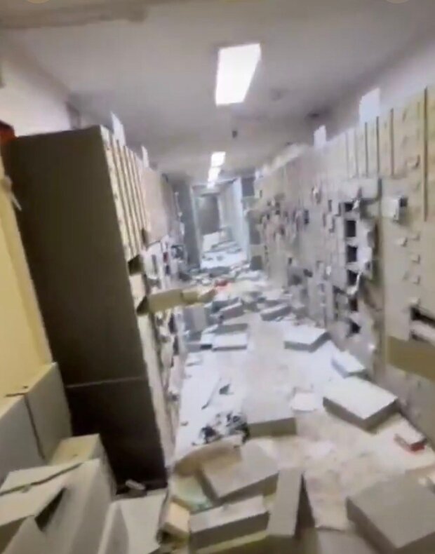 Italia: asaltantes roban banco en Nápoles y escapan por las alcantarillas