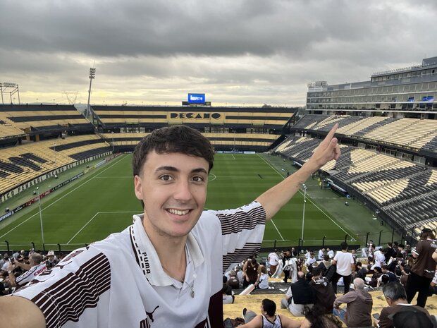 “Era más digno jugar con Acassuso”: la chicana de un hincha de Platense a Peñarol