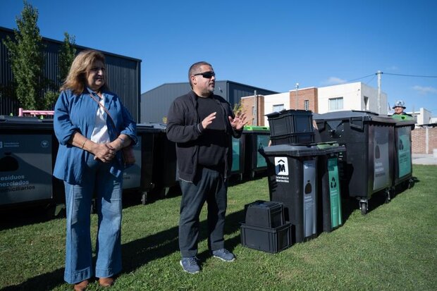 IM dio contenedores intradomiciliarios en cooperativas del barrio Zitarrosa: los detalles