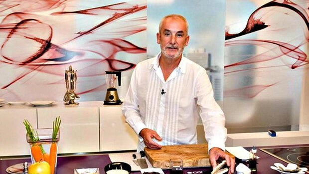 Murió a los 73 años Txumari Alfaro, conocida figura televisiva de los 90 en España