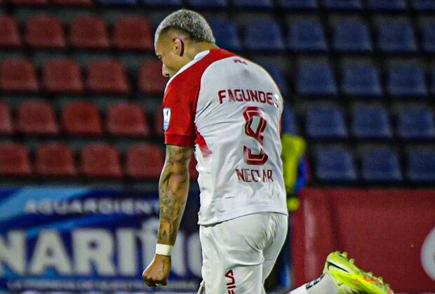 Golazos uruguayos: Miguel Merentiel marcó para Boca Juniors y Franco Fagúnez para Santa Fe