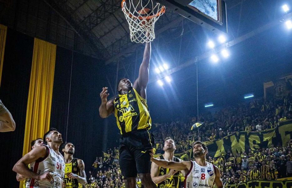 Peñarol Basketball Sanctioned: League Leadership at Risk After Derby Clash