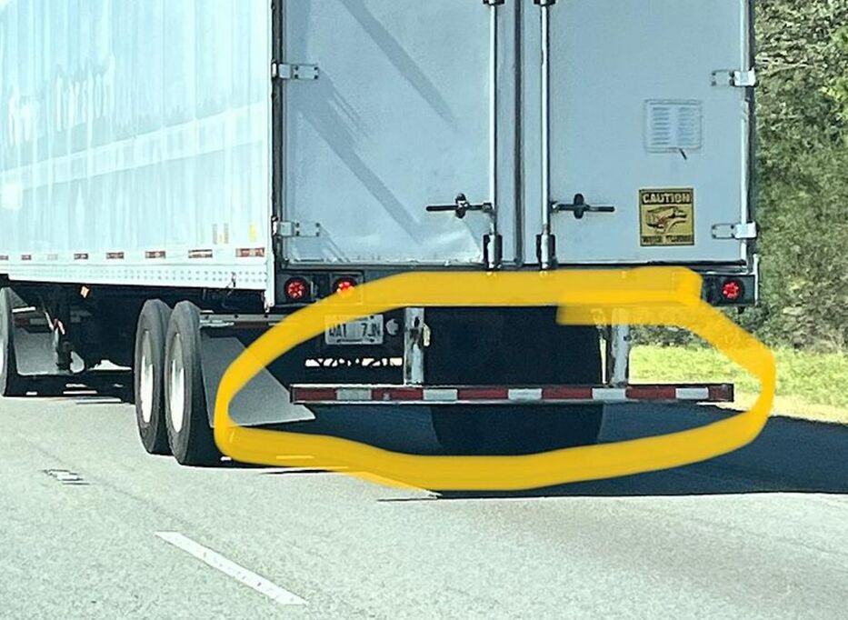 Camión con barra Mansfield - 999 KTDY