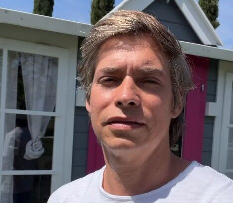 “Fuera la mona”: Carlos Baute pidió disculpas por su grito contra Delcy Rodríguez en acto