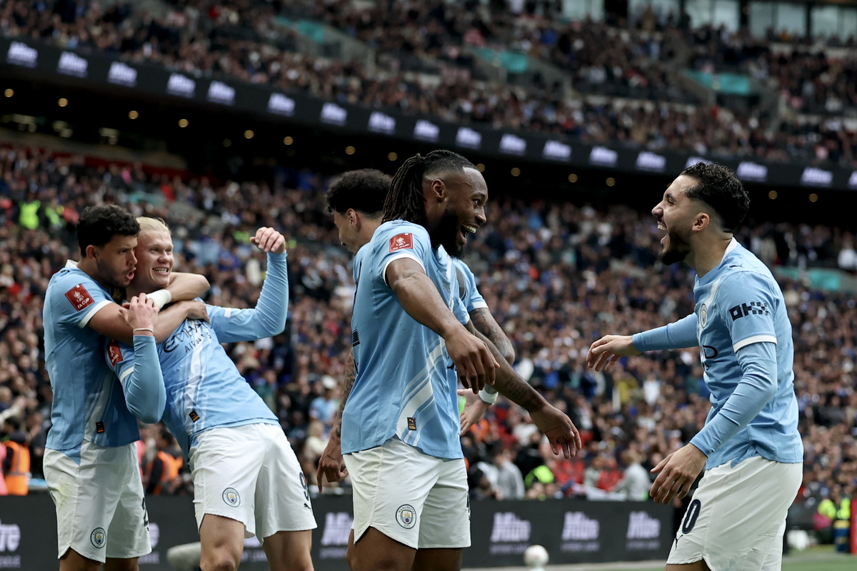Manchester City fue declarado culpable de más de 100 irregularidades financieras