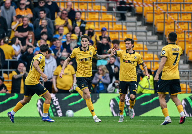 Premier: Santi Bueno anotó un gol y sonríe el Tottenham de Bentancur por caída de West Ham