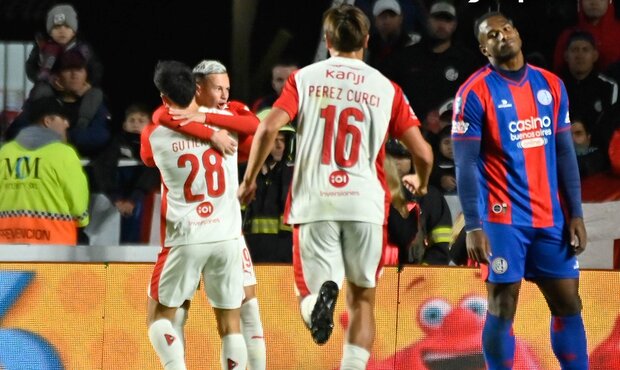 Argentina: Gol y asistencia de Abaldo para Independiente; también festejó Michael Santos