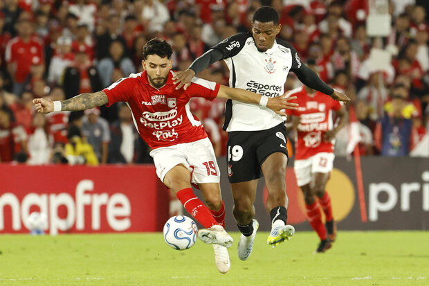 Libertadores: incidentes tras 1-1 entre Santa Fe y Corinthians. Palacios marcó en Cusco