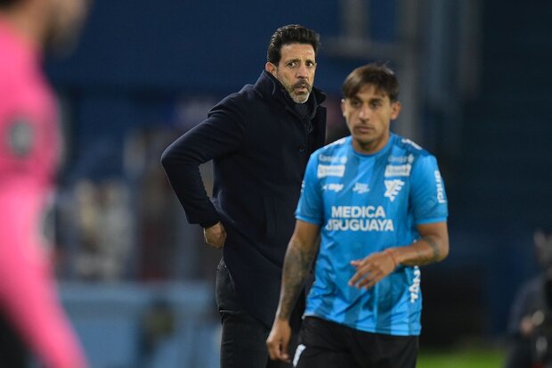 ¿Qué dijo Jorge Bava del 4-0 de Nacional ante Cerro y de la “charla” con la barra?