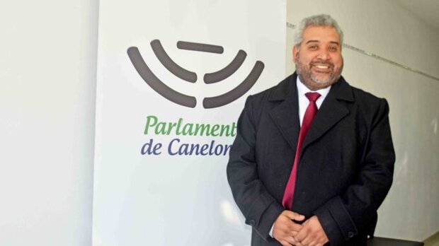 Comunistas piden renuncia del prosecretario Diego Núñez visita a portaviones de EE. UU.