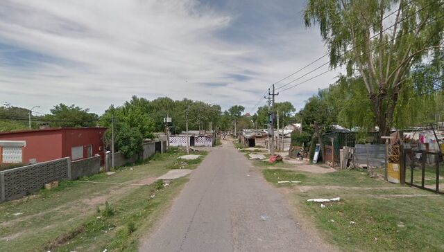 Asesinaron a un hombre en el 40 Semanas; el cadáver fue encontrado en un terreno baldío