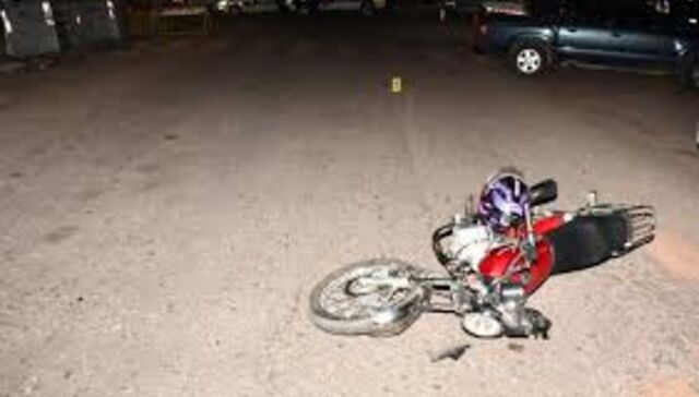 Niño de seis años cruzaba por una cebra, fue atropellado y su padre golpeó a la conductora