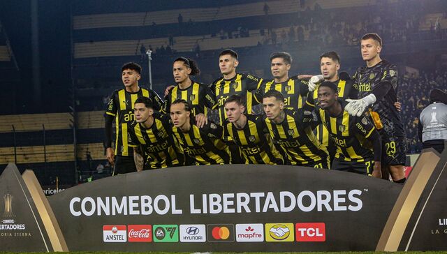Entre los silbidos