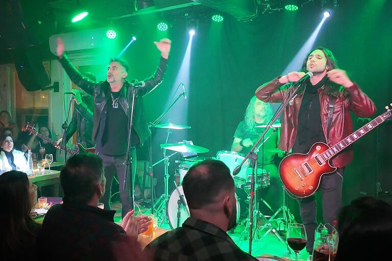Innuendo, banda en tributo a Queen, cumplió 10 años y lo festejó en Punta del Este