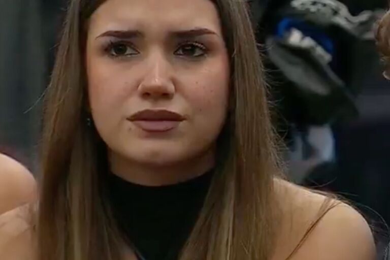 Expulsión en Gran Hermano: echaron a Lola en vivo: “Andá sin valija hacia la puerta”