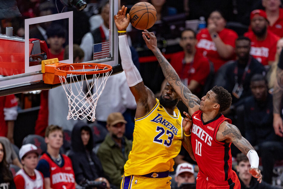 NBA: Lakers venció a Rockets y avanzó de ronda. Pistons y Raptors forzaron séptimo partido