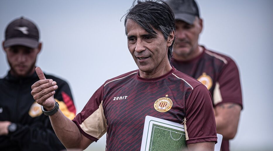 Apertura: Progreso y Cerro Largo están empatando sin goles en el Parque Paladino