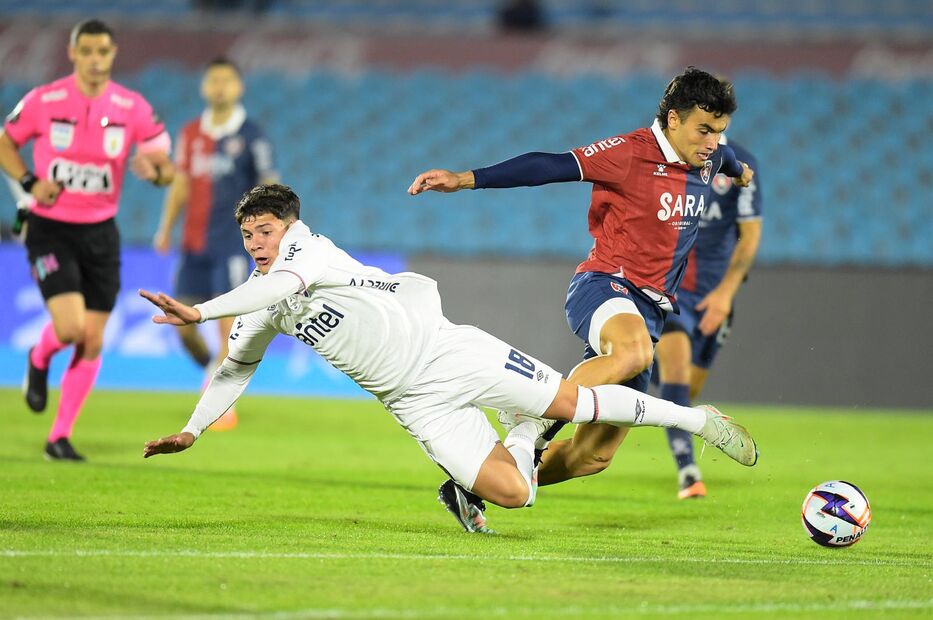 Apertura: Nacional está perdiendo con Albion 2-0 en el Estadio Centenario