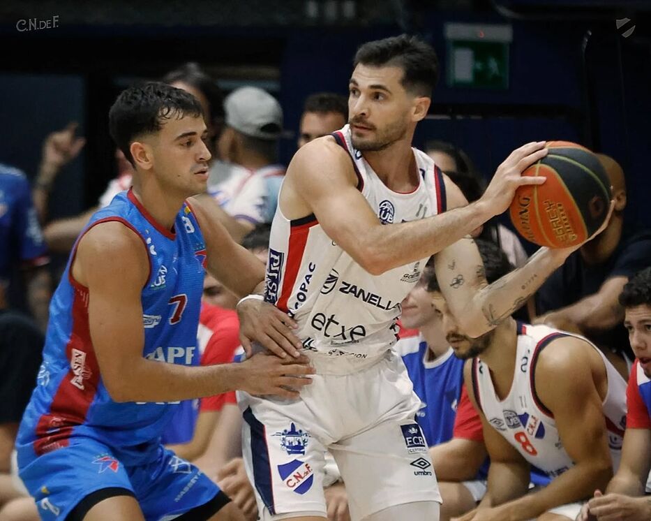 Básquet: arrancan los playoffs, sin público y con equipos que vuelven a jugar tras 43 días
