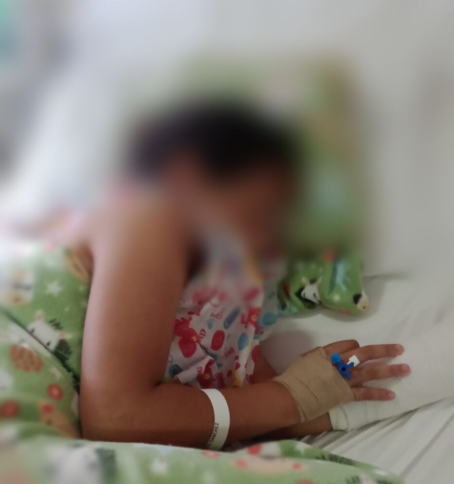 Alumna se cayó en la escuela, no llamaron a emergencia y todo “terminó de la peor manera”
