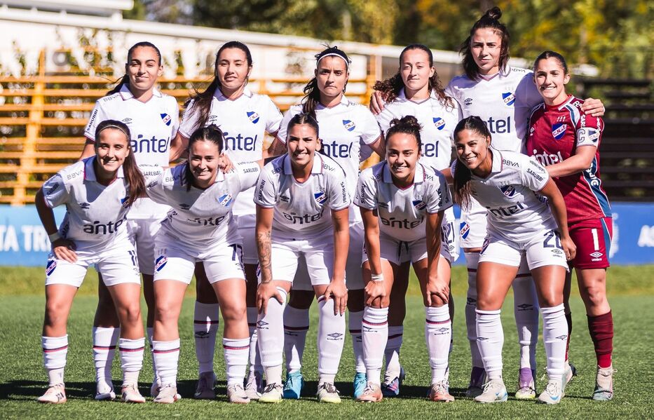 Fútbol femenino: Nacional debutó ganándole el clásico a Peñarol en Las Acacias