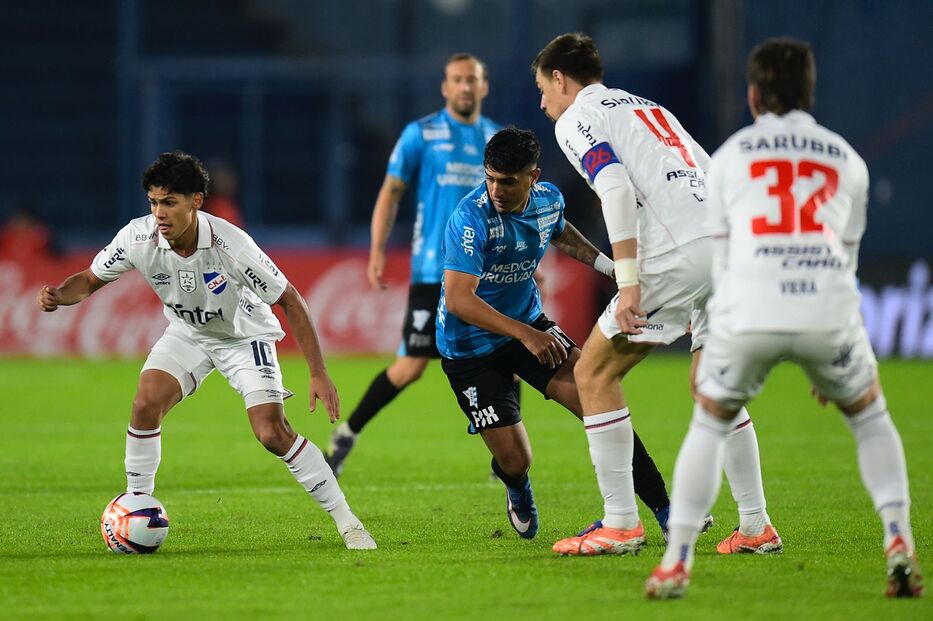 Apertura: Nacional está venciendo a Cerro 2-0 en el Gran Parque Central