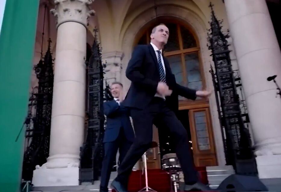 Zsolt Hegedus, nuevo ministro de Salud de Hungría, se hizo viral por bailar y contagiar