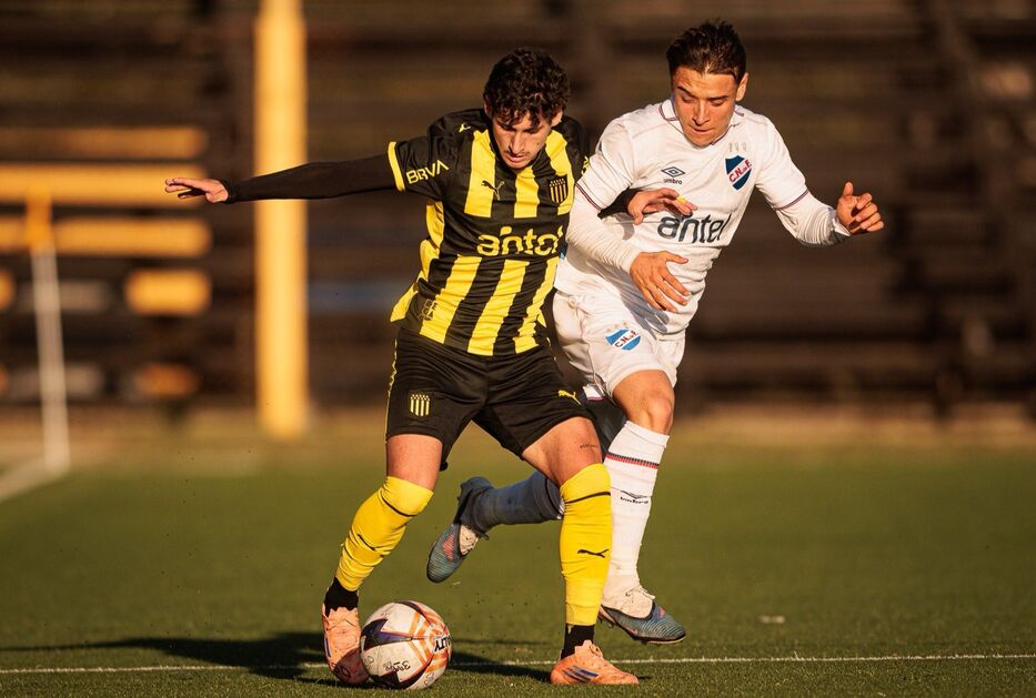 Tercera: Peñarol y Nacional empataron 0-0 en Las Acacias. ¿Cómo están en la tabla?