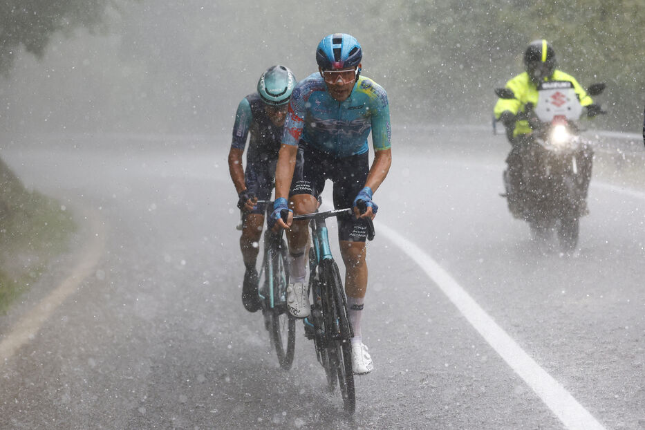 Giro de Italia: Thomas Silva fue tercero en una insólita quinta etapa bajo lluvia