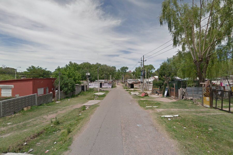 Asesinaron a un hombre en el 40 Semanas; el cadáver fue encontrado en un terreno baldío