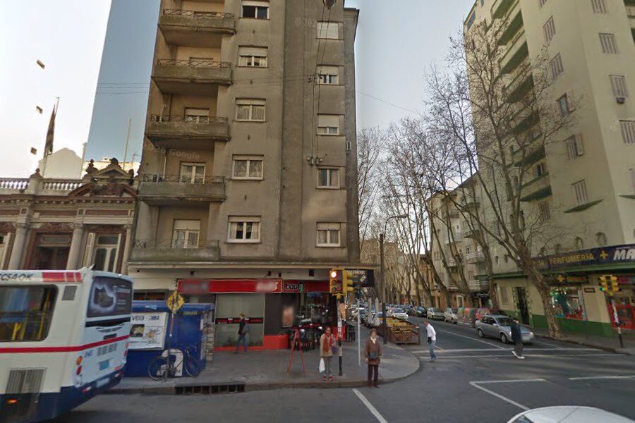 “No daba para más”: otro bar del Centro de Montevideo decidió cerrar sus puertas
