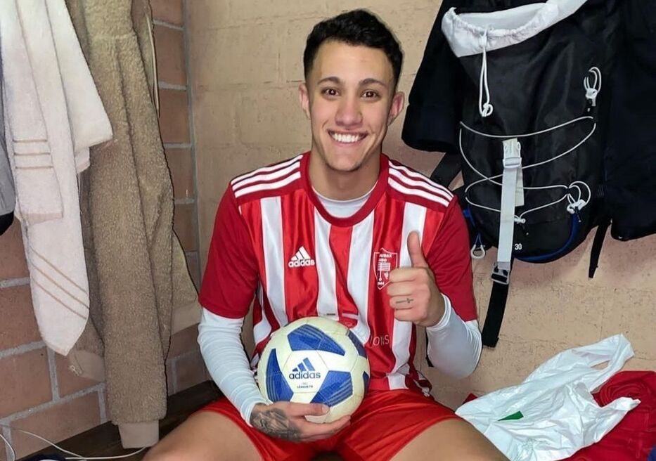 Agustín Espel jugando para el AC Audac Gudo de Suiza. Foto: X @dannydecarmelo