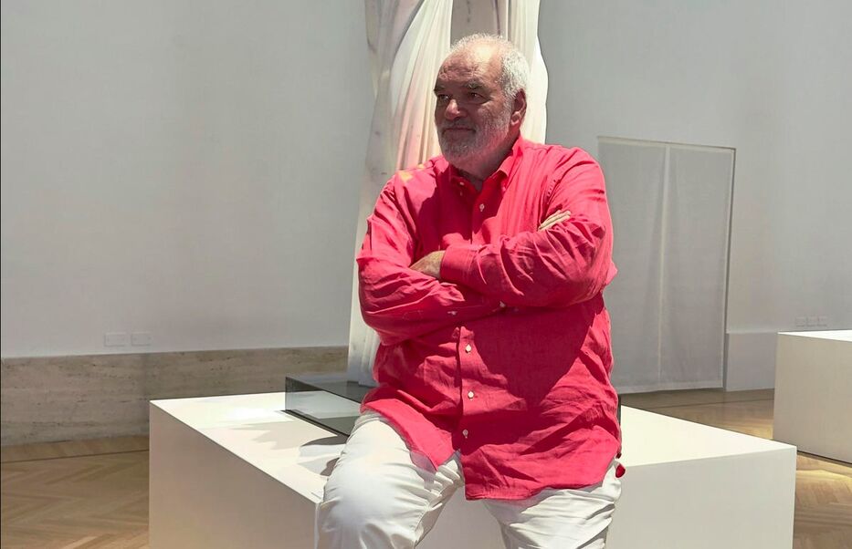 De Uruguay al mundo: Atchugarry esculpe la luz en una gran exposición antológica en Roma