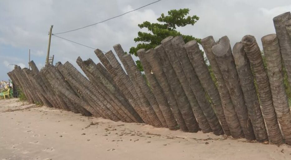 Tras tres años de litigio, ordenan derribo de valla que “privatizaba de hecho” una playa
