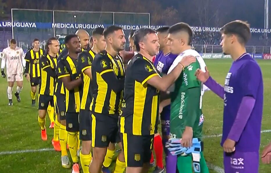 Intermedio: Defensor Sporting y Peñarol están empatando sin goles en el Franzini