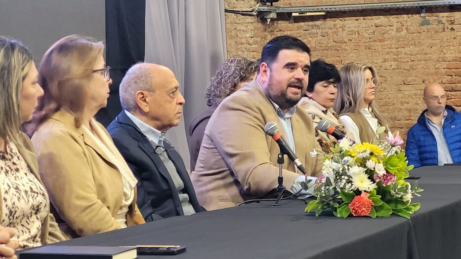 Olivera criticó a Cardona por armar un “correlato” en pedido de compra de pórtland