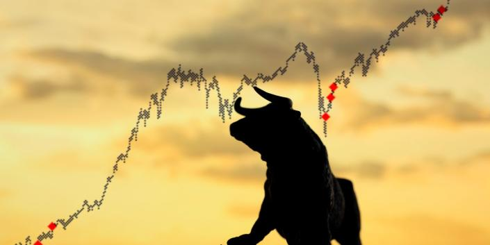 Dow Jones cerró en nuevo récord histórico