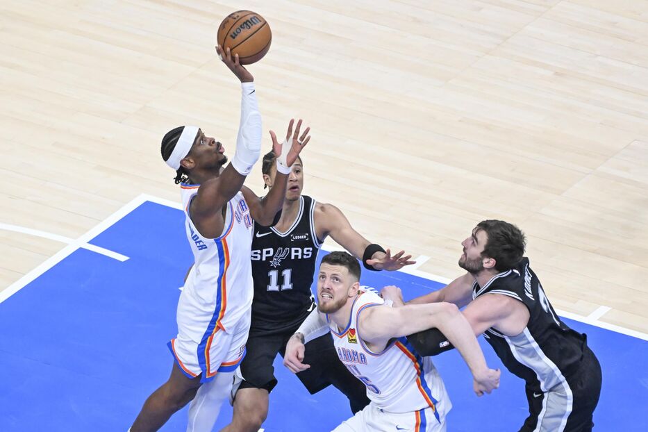 NBA: Thunder venció a Spurs como local y quedó a un triunfo de meterse en las finales