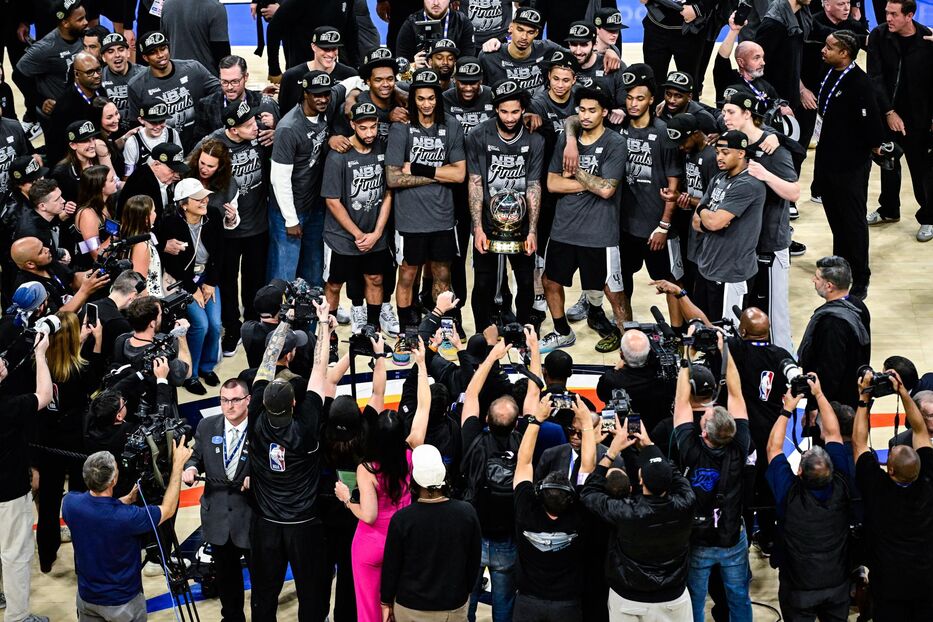 NBA: San Antonio Spurs destronó a los Thunder en el Oeste y jugará finales por el anillo