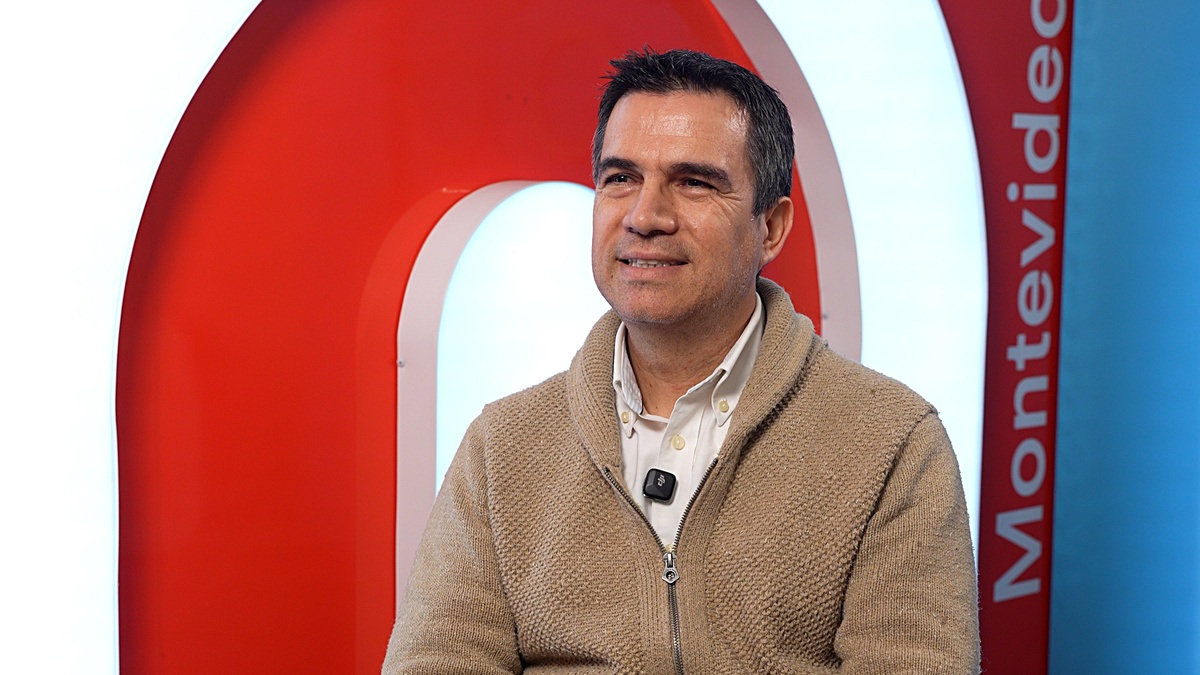 De Barbieri llena salones: el psicólogo que habla de sobreprotección y celulares