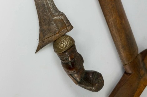 Keris de Sumatra Occidental: la particular donación recibida por la IM y qué valor tiene