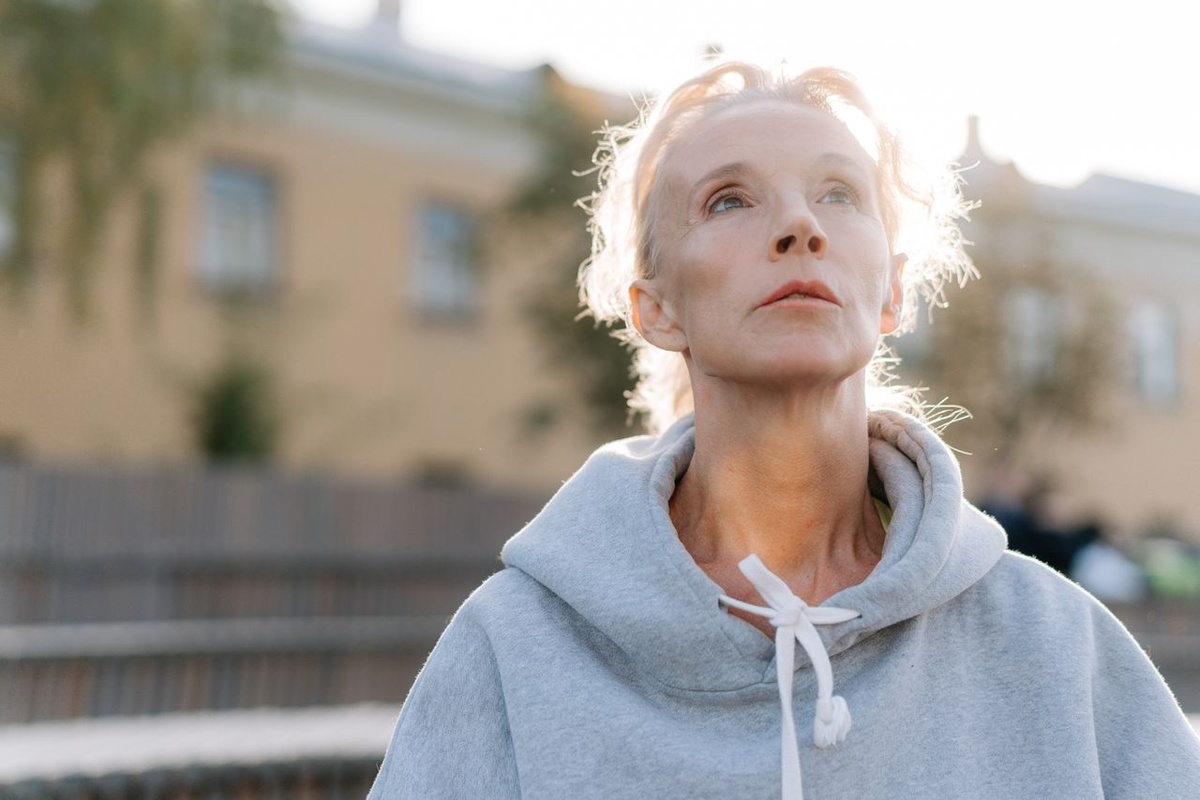Niebla mental en la menopausia: qué pasa con la memoria y cómo se acomoda el cuerpo