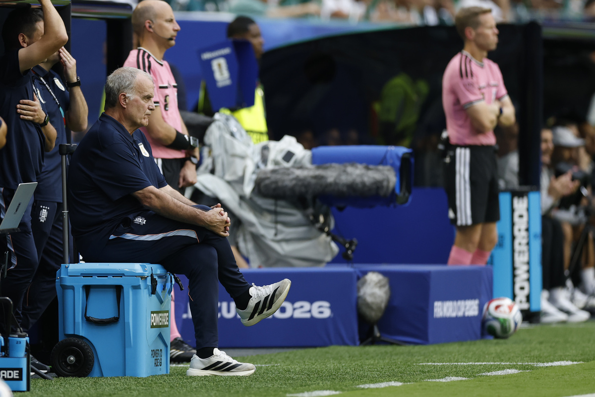 Bielsa y los periodistas capítulo “media day”: “No soy modelo, no hay qué explicar”