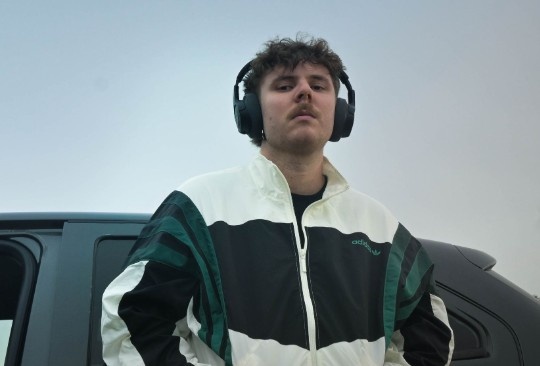 Tofeel presenta “Salud Mental”, su primer álbum, en Living Bar
