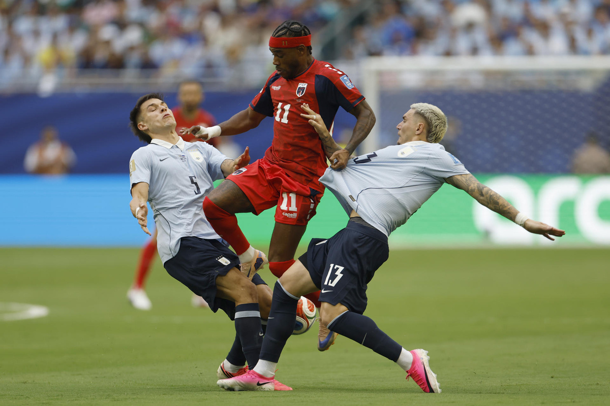 Today’s news: femicide investigation and Uruguay in the World Cup
