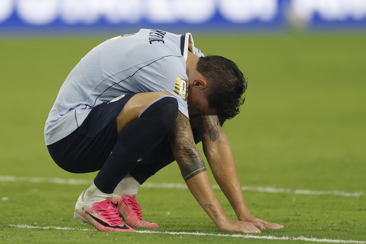 Mundial: Uruguay empató 2-2 con Cabo Verde en Miami y quedó al borde del precipicio