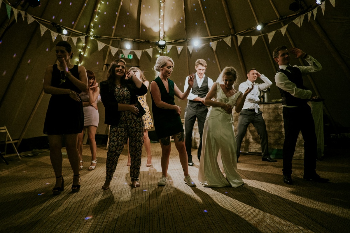 Bailar, aunque sea mal, le hace bien al cerebro